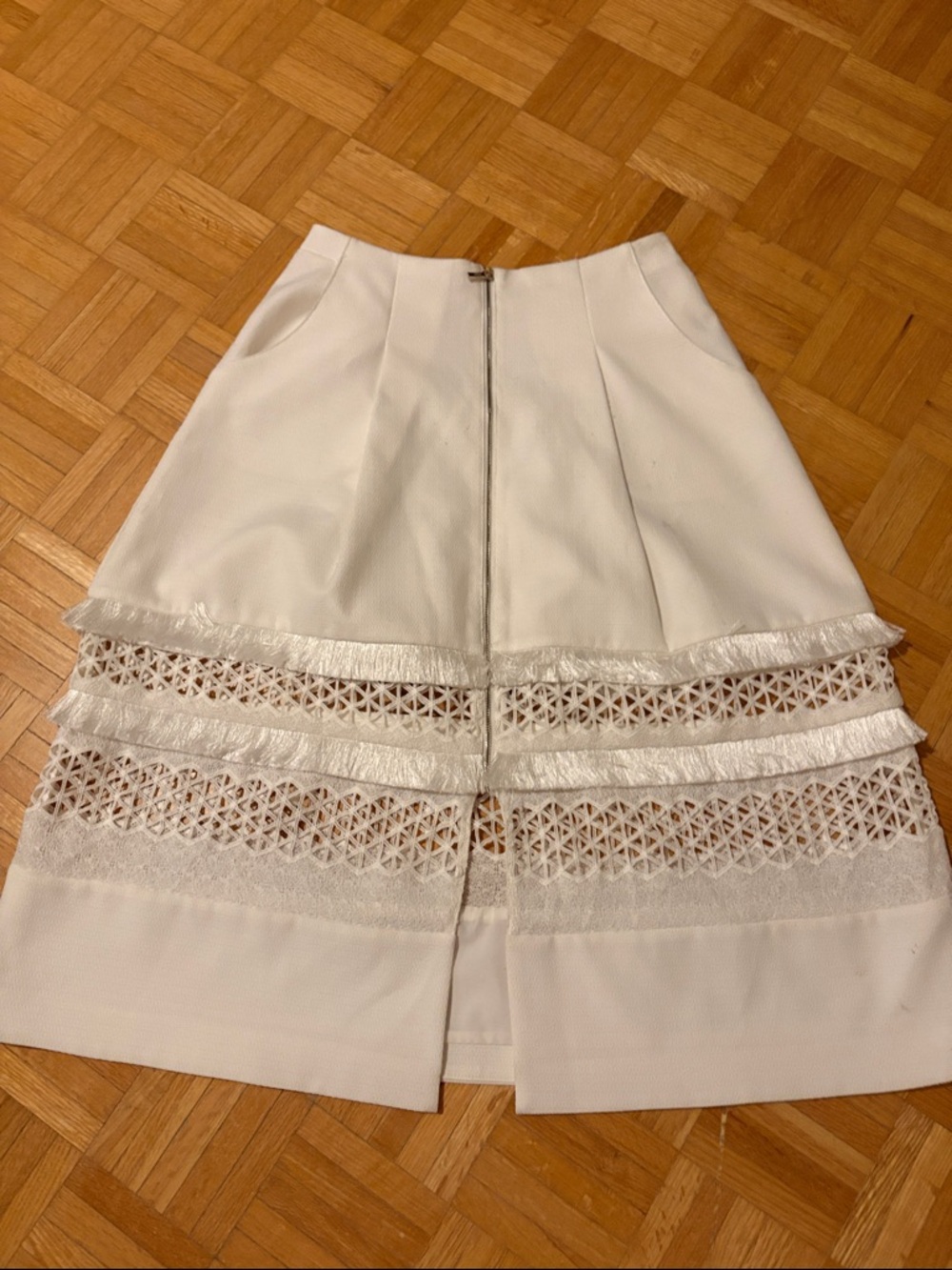 N12H Women's White Lace-Trim A-Line Skirt NWOT